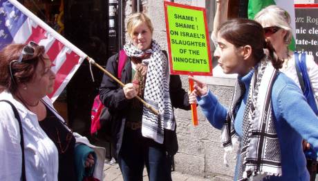 Nuria giving short shrift to a Zionist headbanger !.