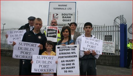 One family affected by the strike, two generations of dockers