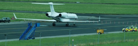 US Navy Gulfstream reg no 166376 at Shannon 10Aug09