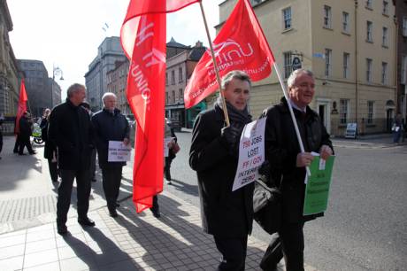 Unite Bank workers protest at Dil 