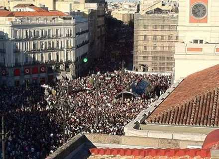Puerta del Sol: mass assemblies are the engine of the movement