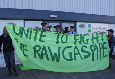 Unite to fight the raw gas pipe!